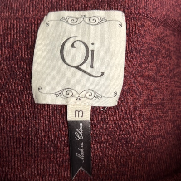 Qi Maroon Pencil Skirt - Picture 3 of 4